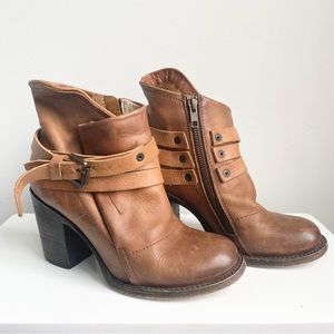 Freebird Blaze bootie size 6 brown